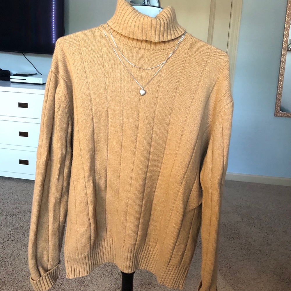 Over sized Vintage turtle neck